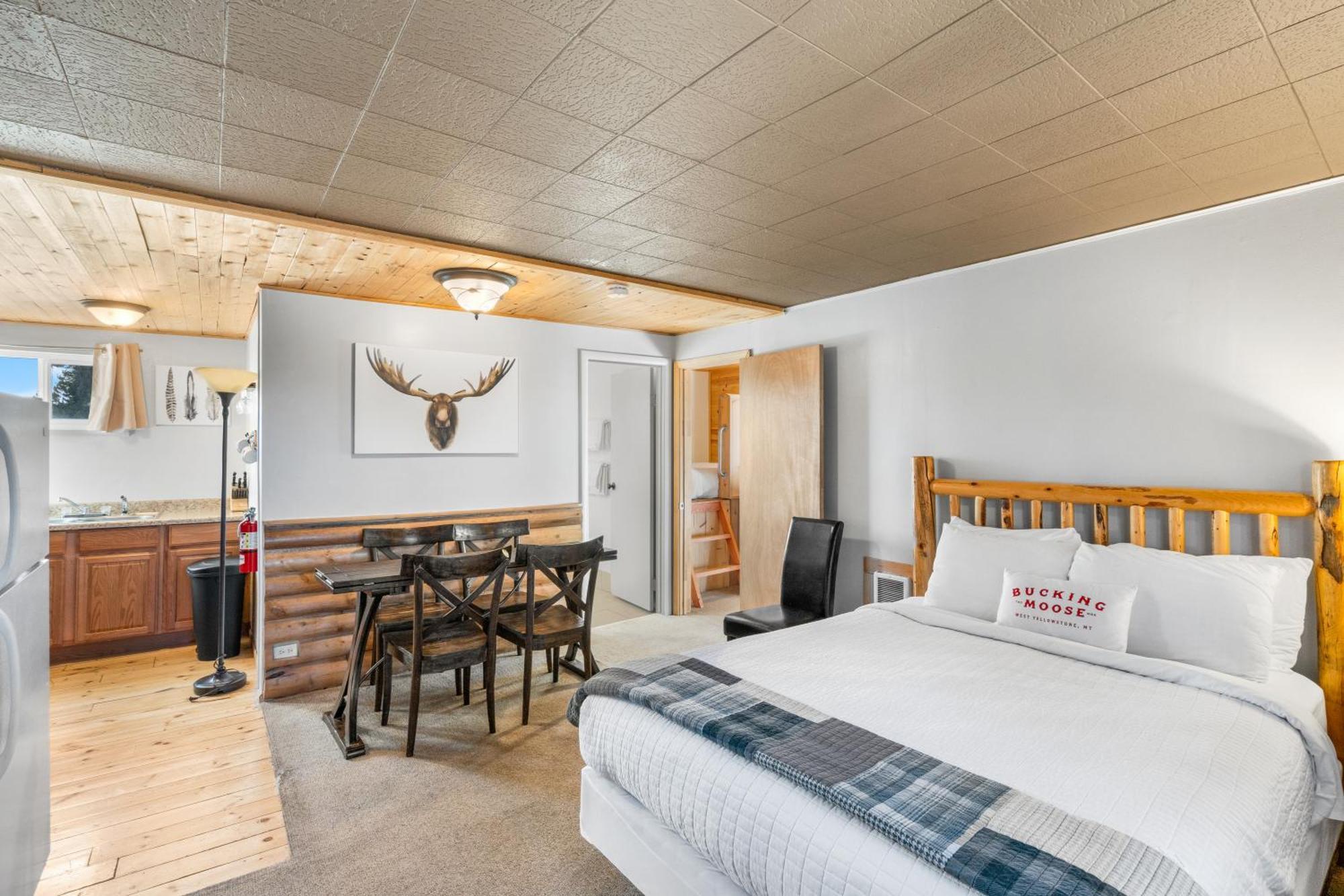 The Bucking Moose Ξενοδοχείο West Yellowstone Εξωτερικό φωτογραφία