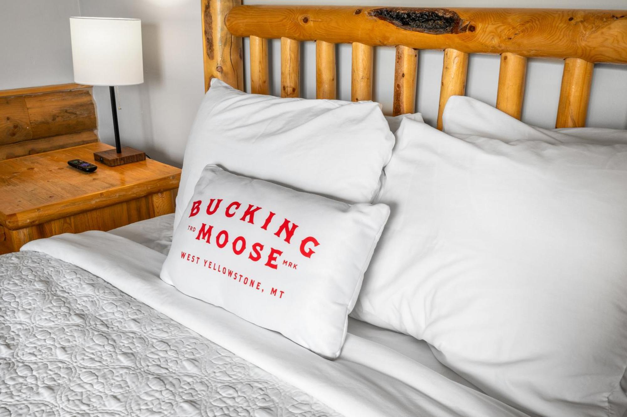The Bucking Moose Ξενοδοχείο West Yellowstone Εξωτερικό φωτογραφία